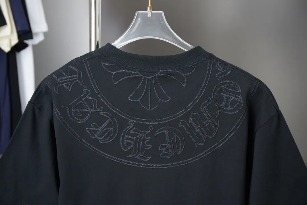 🅿️200 Ch*ome Hearte 25SS early spring new model, hollow embroidered collar and short sleeves with heart, light luxury, essential item for daily commuting for men and women, correct version, welcome to compare, detailed features · 320g 100% pure cotton double yarn jersey fabric · Custom dyed in the same vat, special thickened 32 count double-ply 1X1 thread · Imported Tajima machine embroidery hollow embroidered heart pattern · Garment wash · Double-needle sewing and cross-seam technology · Original main mark, washed tag, brand moisture-proof paper packaging Color: black/white Size: S/M/L/XL